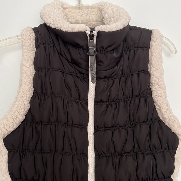 Calvin Klein puffer women’s vest size Large - Picture 2 of 6